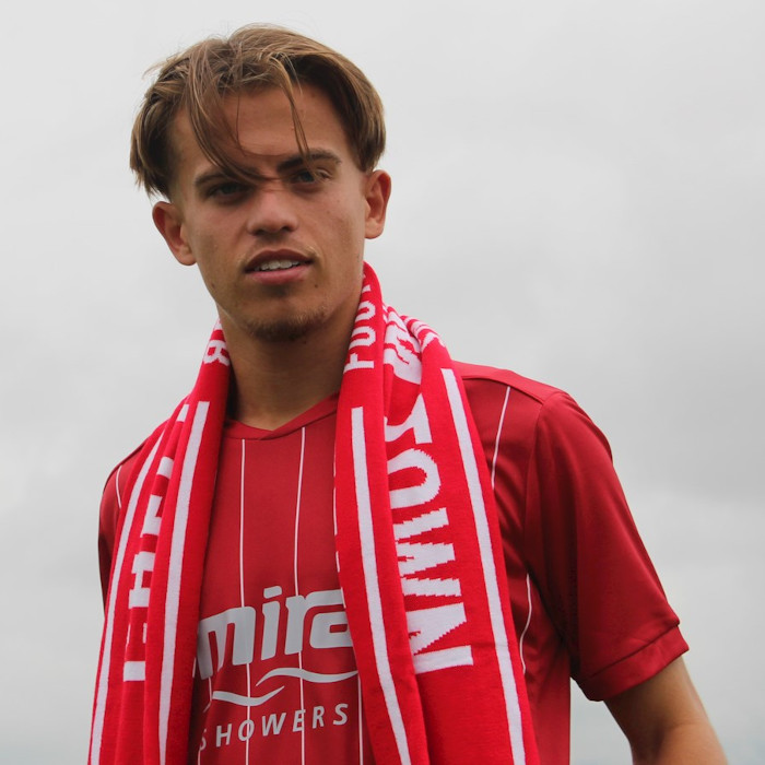 Cameron Peupion